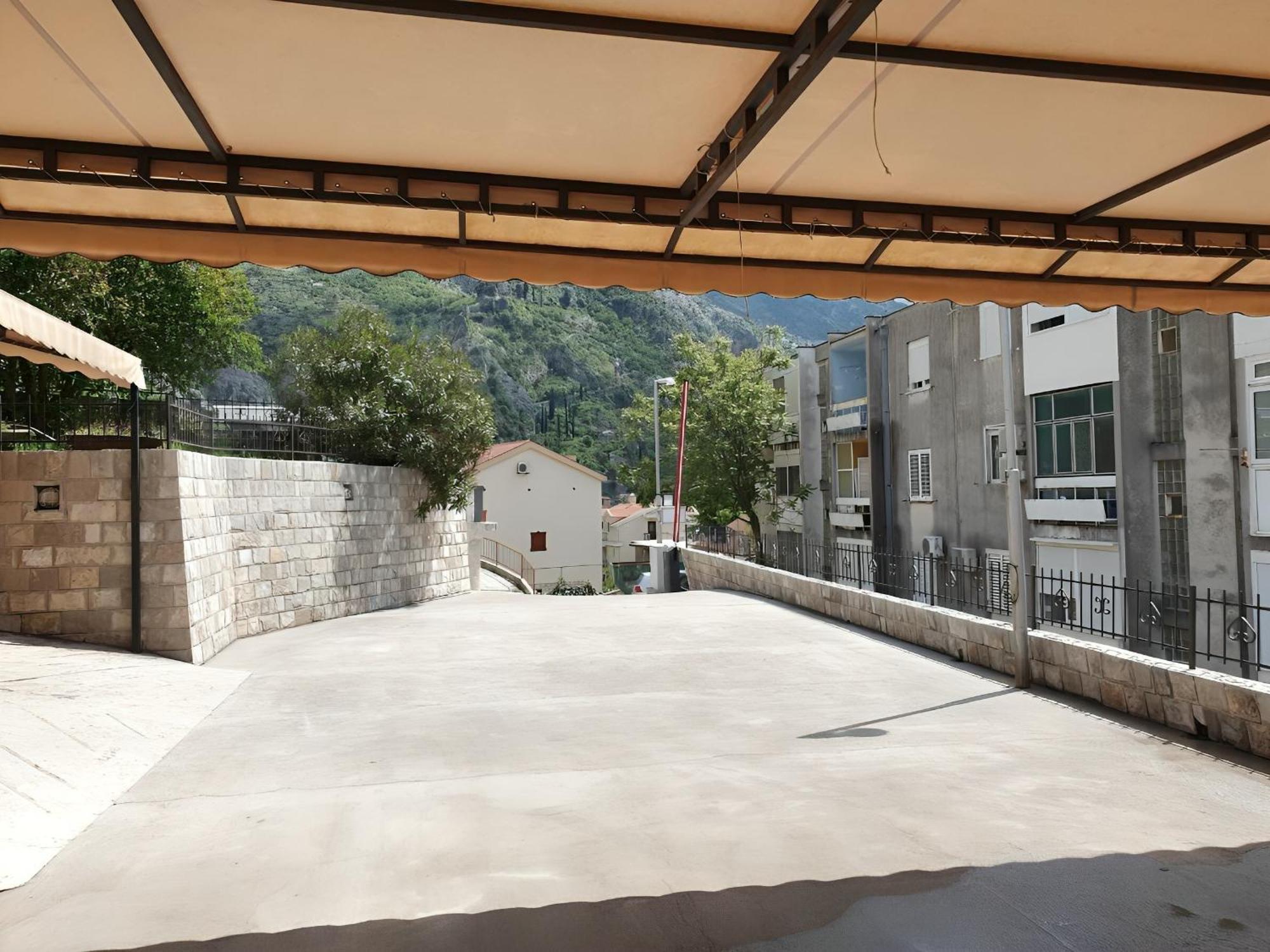 Apartments Time Kotor Exteriér fotografie